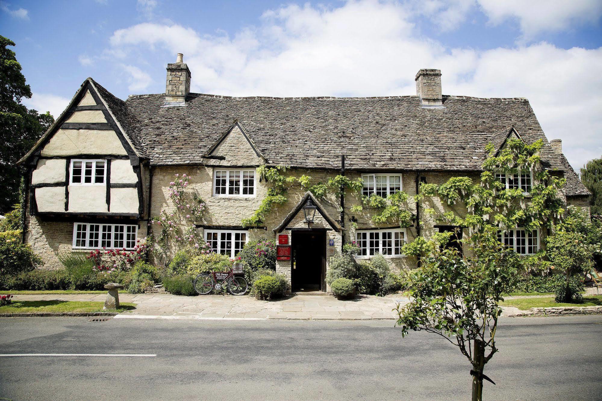 Hotel Old Swan Witney Exterior foto