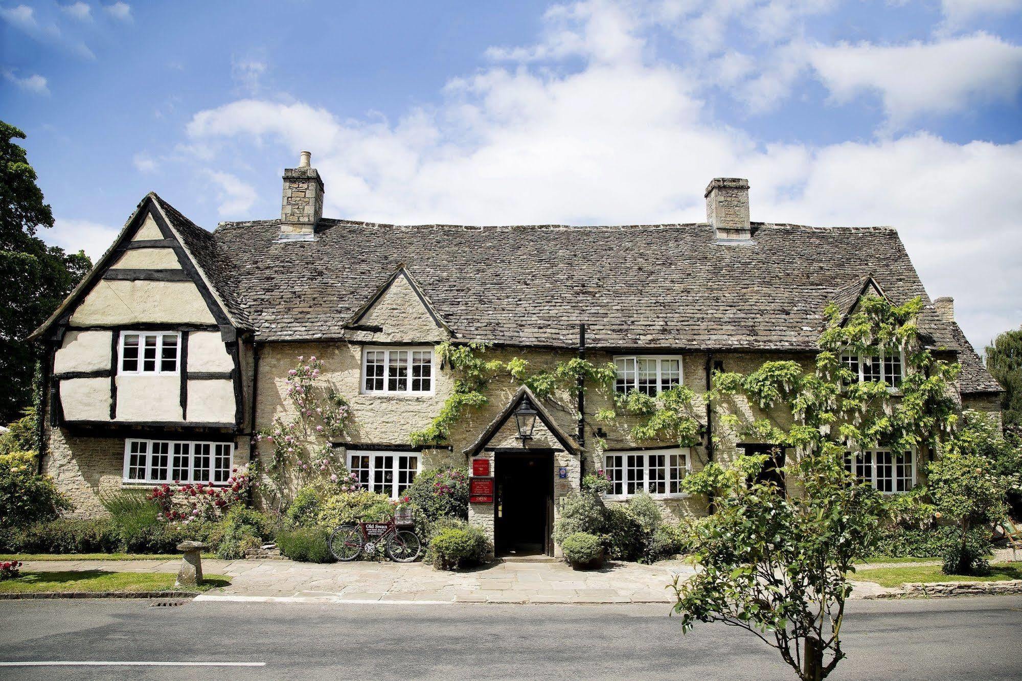 Hotel Old Swan Witney Exterior foto